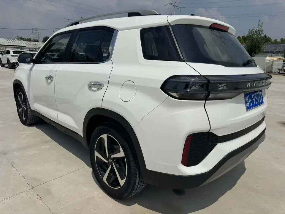 Hyundai ix35 Hyundai ix35 2021 240T GDi DCT 2WD Leading Edition GLS 2023 — миниатюра 2