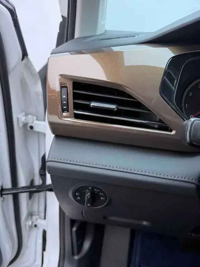 Volkswagen Tharu tuyue 2021 280TSI 2WD Comfort Edition 2022 — thumbnail 5