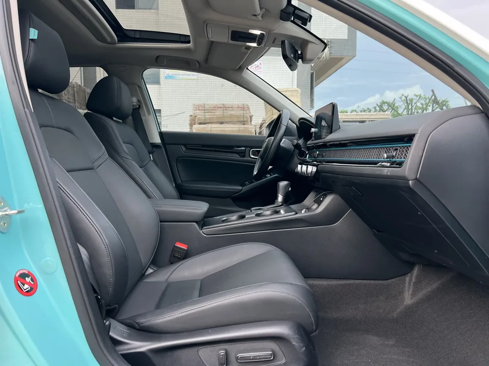 Honda Integra Style 2023 HATCHBACK 240TURBO CVT Phantom Night Deluxe Edition 2025 — thumbnail 5
