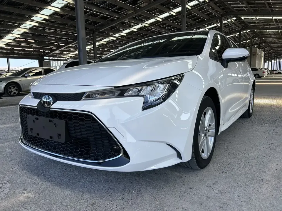 Toyota Levin Lei Ling 2021 185T CVT Deluxe Edition 2022 — фото 1, купить с доставкой в Москву
