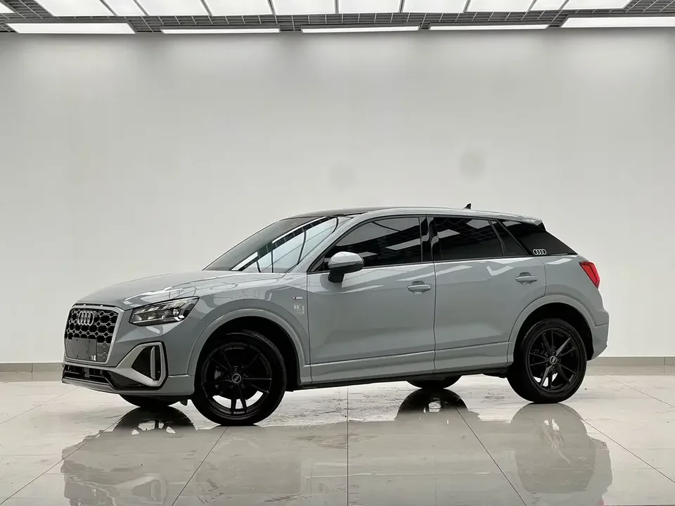Audi Q2L Audi Q2L 2022 35 TFSI Progressive Dynamic 2023 — photo 1, buy with delivery to Moscow