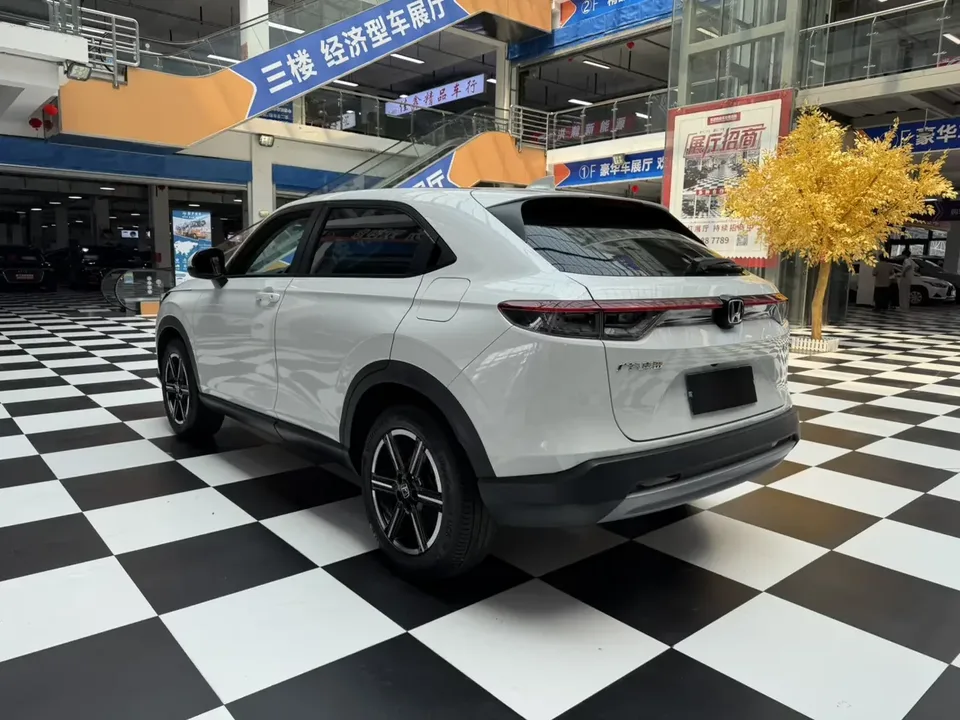Honda VEZEL Binzhi 2023 1.5L CVT Technology Edition 2023 — thumbnail 2