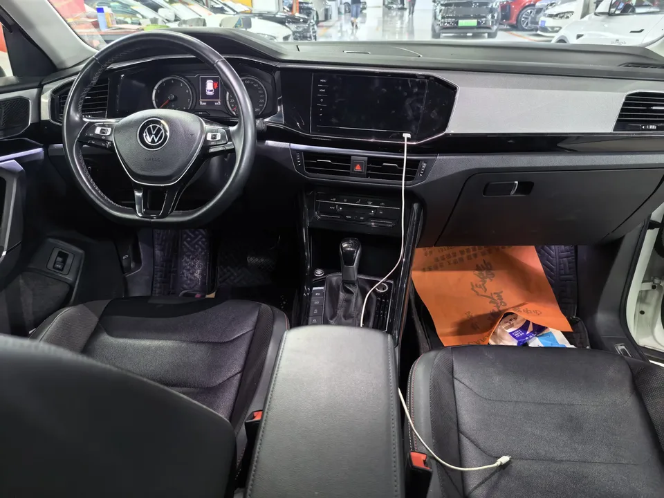 Volkswagen Tayron Tanyue 2022 280TSI 2WD Luxury Smart Edition 2022 — thumbnail 3