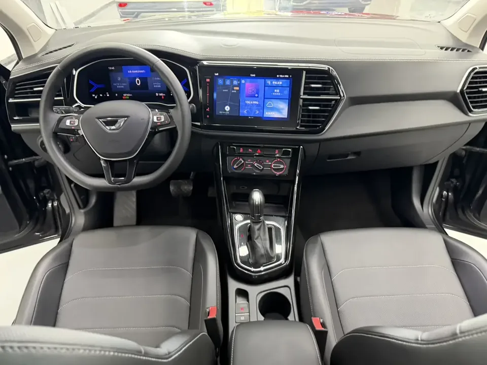 Jetta VS7 Jetta VS7 2022 Black Front Edition 1.4T Automatic Enjoy Edition Pro 2022 — thumbnail 3