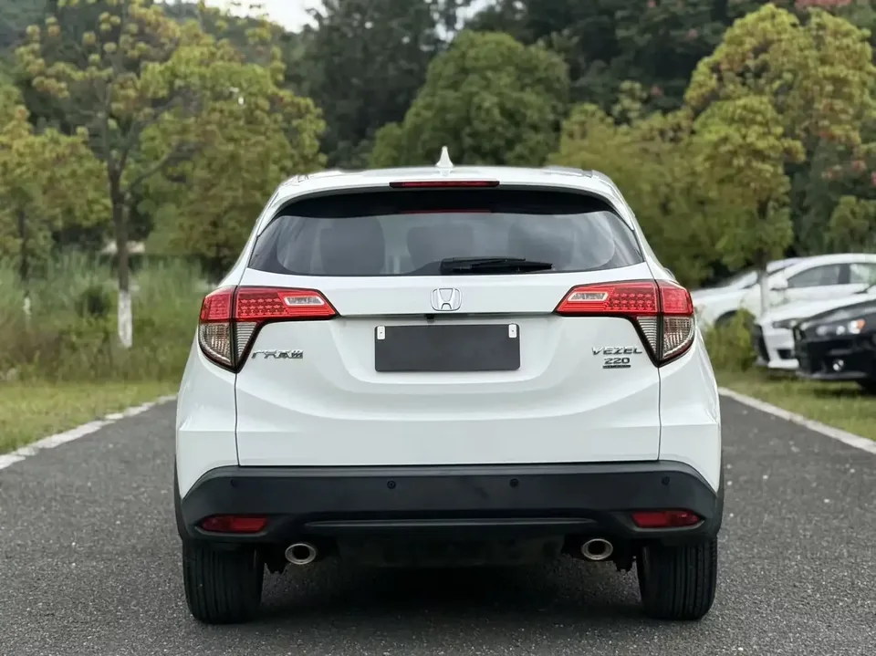 Honda VEZEL Binzhi 2020 220 TURBO CVT Elite Edition 2022 — thumbnail 2