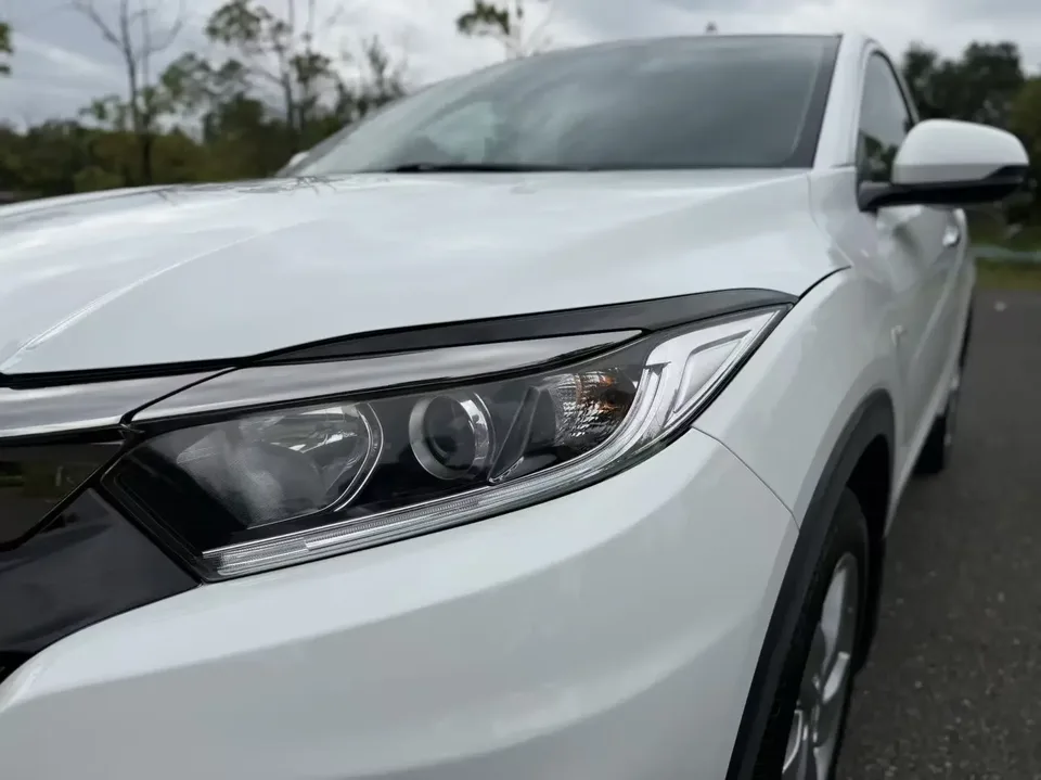 Honda VEZEL Binzhi 2020 220 TURBO CVT Elite Edition 2022 — thumbnail 3