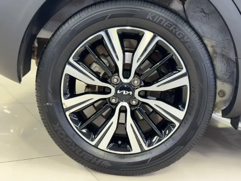 Kia KX1 Yipao 2021 Modified 1.4L CVT Sunroof Model 2023 — thumbnail 3