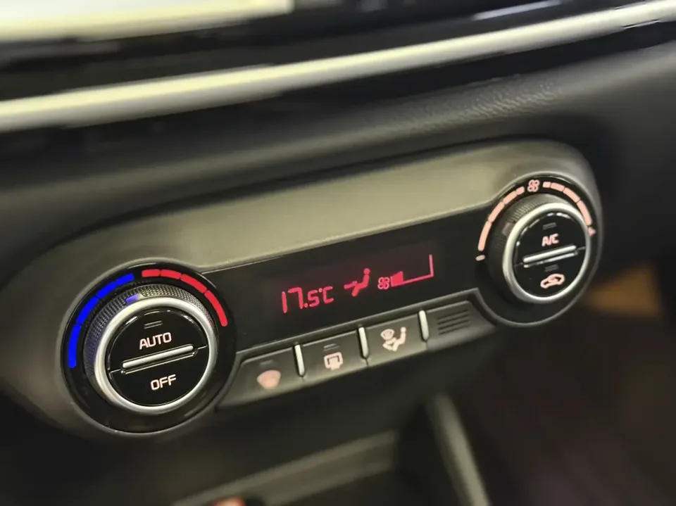 Kia KX1 Yipao 2021 Modified 1.4L CVT Sunroof Model 2023 — thumbnail 4