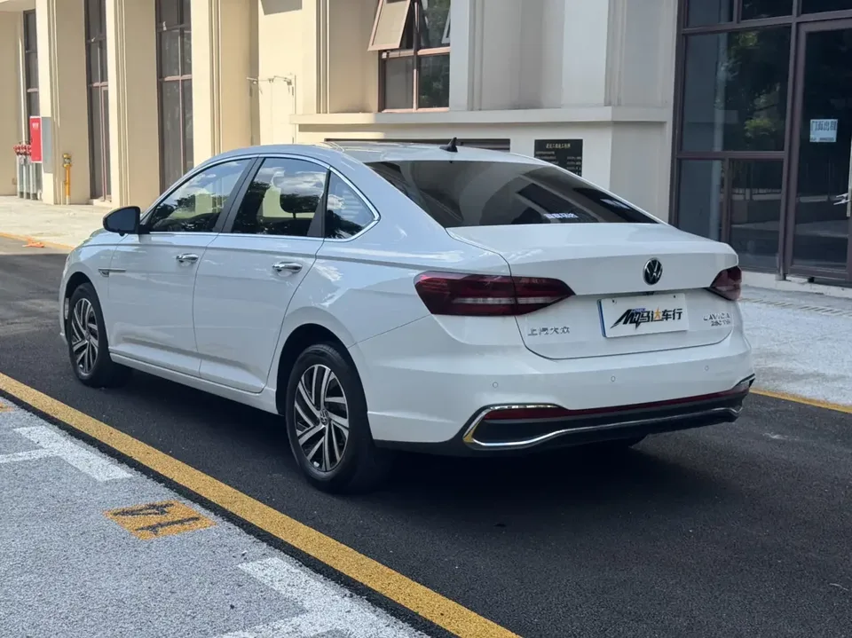 Volkswagen Lavida Lavida 2023 280TSI DSG Full Elegance Edition 2022 — thumbnail 2