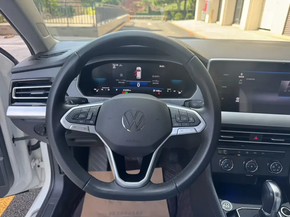 Volkswagen Lavida Lavida 2023 280TSI DSG Full Elegance Edition 2022 — thumbnail 3