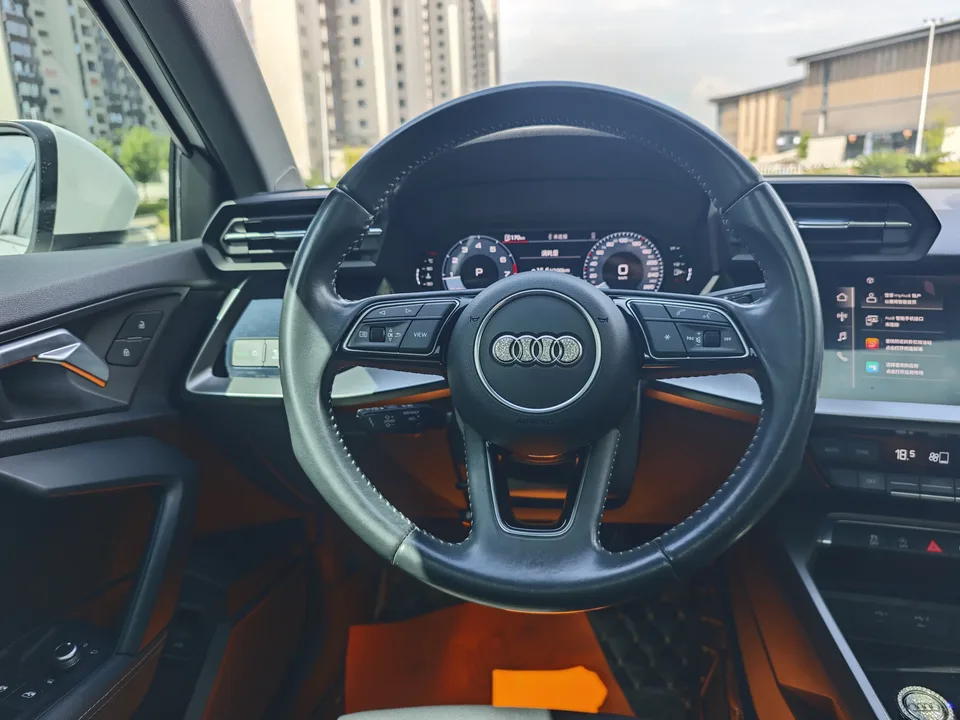 Audi A3 Audi A3 2022 Sportback 35 TFSI Stylish and sporty 2022 — thumbnail 4