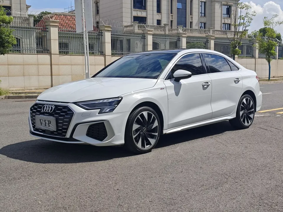 Audi A3 Audi A3 2022 Sportback 35 TFSI Stylish and sporty 2022 — photo 1, buy with delivery to Moscow