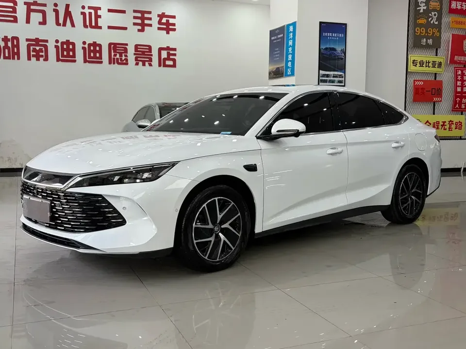 BYD Qin L DM Qin L DM 2025 DM-i 120KM Intelligent Driving Edition 2025 — фото 1, купить с доставкой в Москву