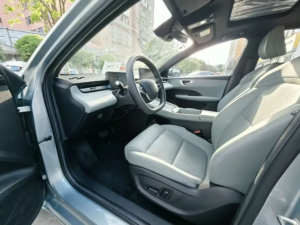 Roewe D6 Roewe D6 2025 520km Smart Edition 2025 — thumbnail 2