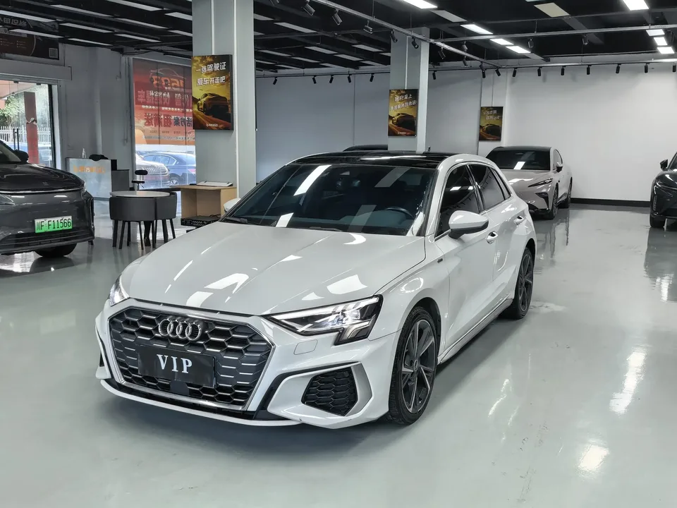 Audi A3 Audi A3 2024 Sportback 35 TFSI Progressive Elegance 2024 — photo 1, buy with delivery to Moscow