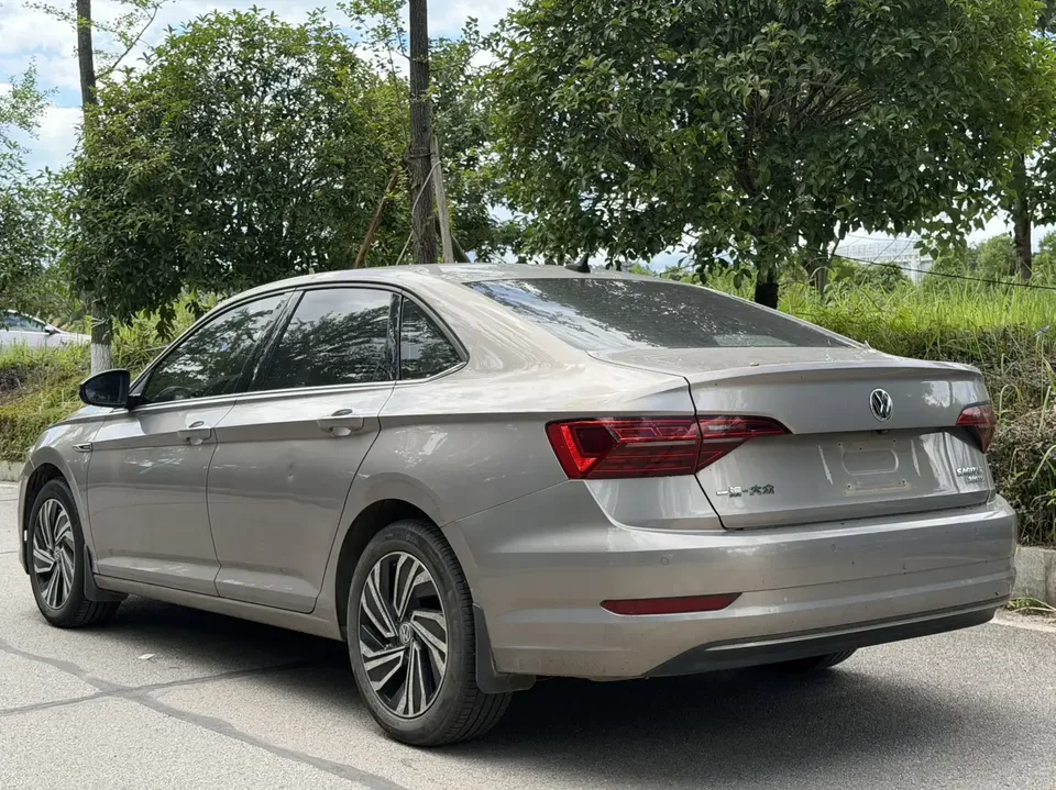 Volkswagen Sagitar Sagitar 2021 280TSI DSG Comfort Smart Edition 2022 — thumbnail 2