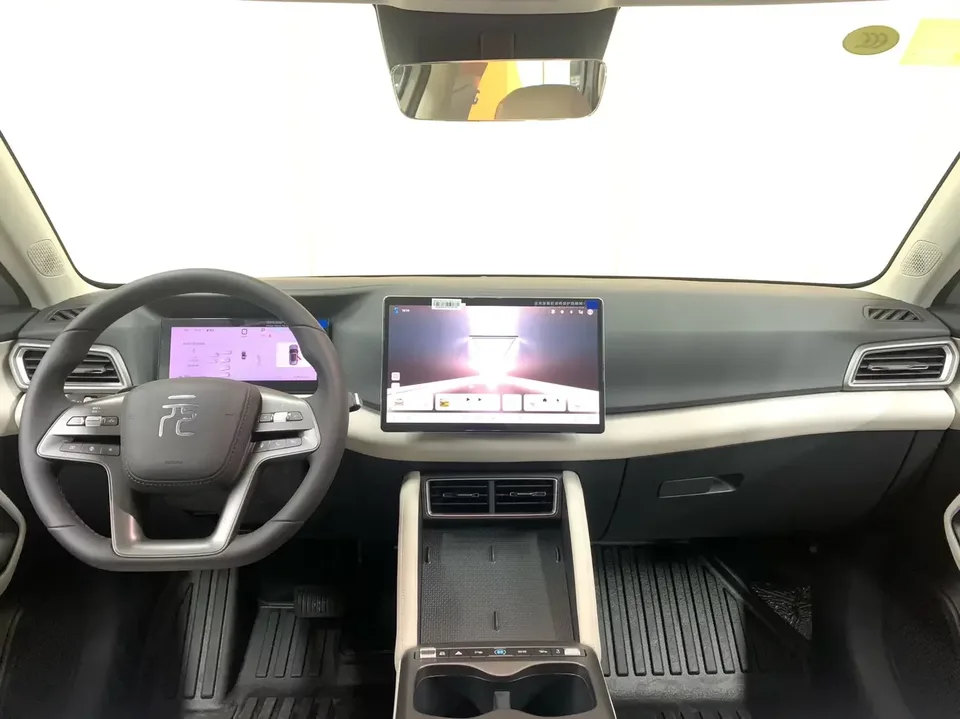 BYD Yuan Up Yuan UP 2025 Smart Driving Edition 401KM Vitality Edition 2026 — thumbnail 2