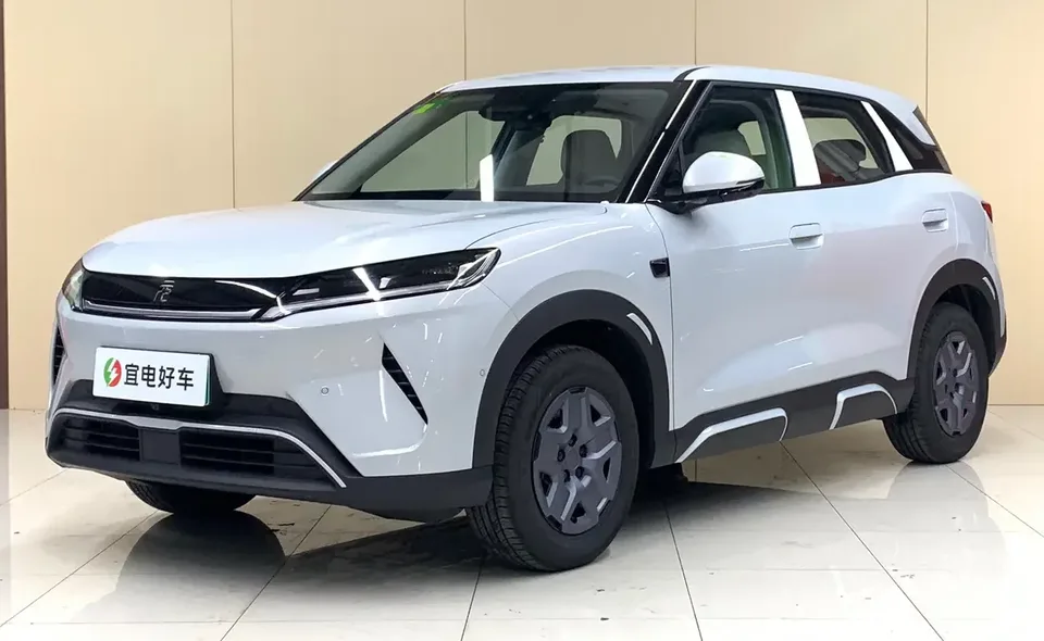 BYD Yuan Up Yuan UP 2025 Smart Driving Edition 401KM Vitality Edition 2026 — photo 1, buy with delivery to Moscow