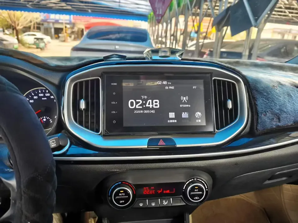 Kia KX1 Yipao 2021 1.4L CVT Fun Sunroof Model 2022 — миниатюра 3
