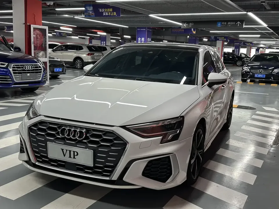 Audi A3 Audi A3 2021 A3L Limousine 35 TFSI Stylish Sports 2022 — photo 1, buy with delivery to Moscow