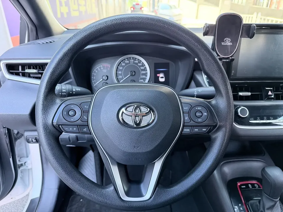 Toyota Levin Lei Ling 2022 185T CVT Sports Edition 2022 — thumbnail 4