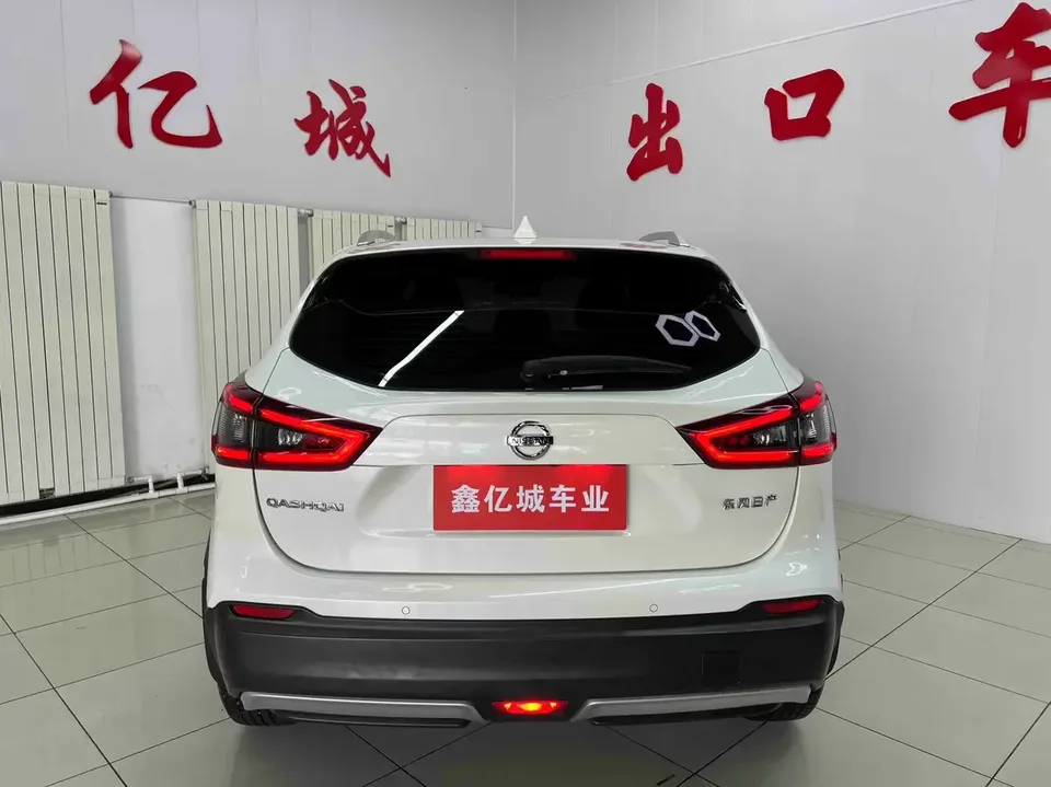 Nissan Qashqai Qashqai 2022 2.0L XV Prem. Deluxe Edition 2023 — thumbnail 2