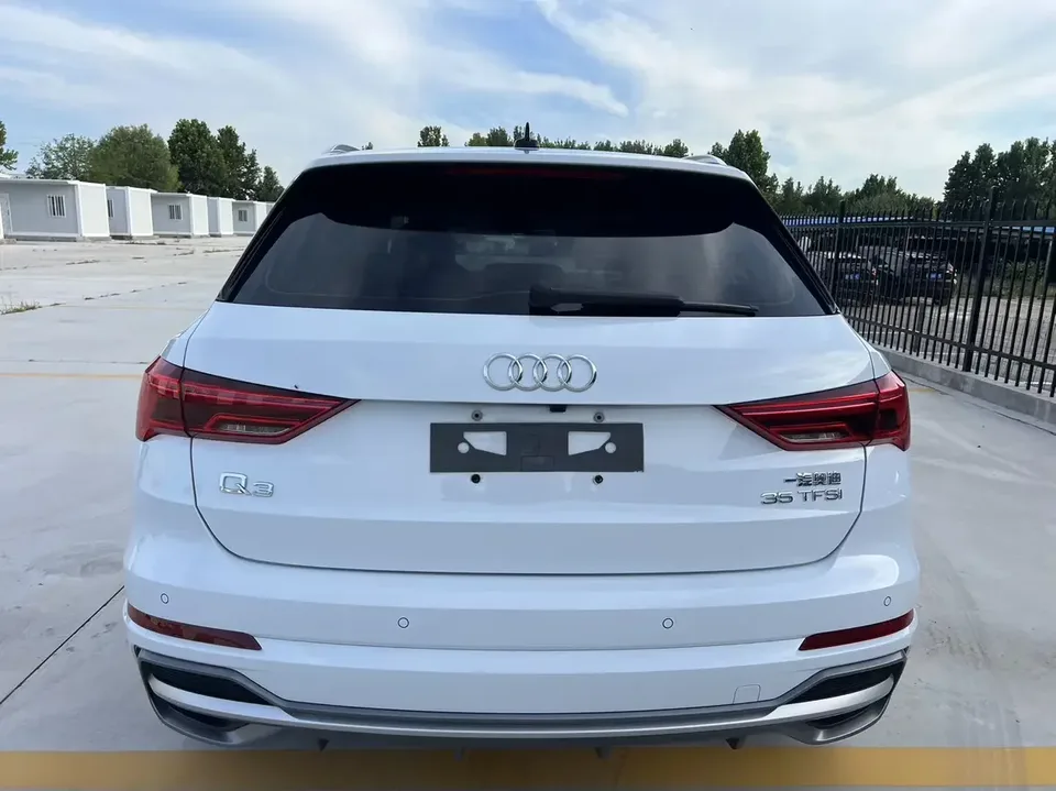 Audi Q3 Audi Q3 2023 35 TFSI Stylish Dynamic 2023 — thumbnail 2