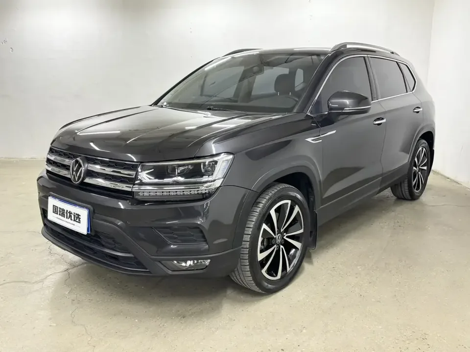 Volkswagen Tharu tuyue 2022 280TSI 2WD Deluxe Edition 2022 — photo 1, buy with delivery to Moscow