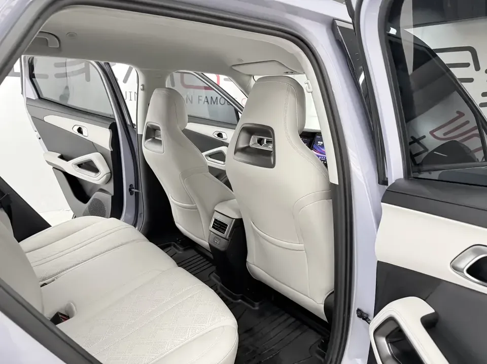BYD Yuan Up Yuan UP 2025 Smart Driving Edition 401KM Vitality Edition 2026 — thumbnail 3