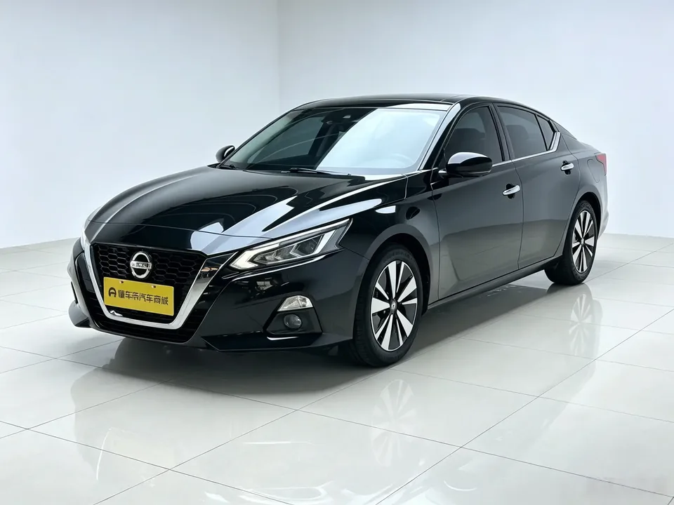 Nissan Altima Sound of nature 2021 2.0L XL Upper AD1 Smart Driving Edition 2022 — photo 1, buy with delivery to Moscow