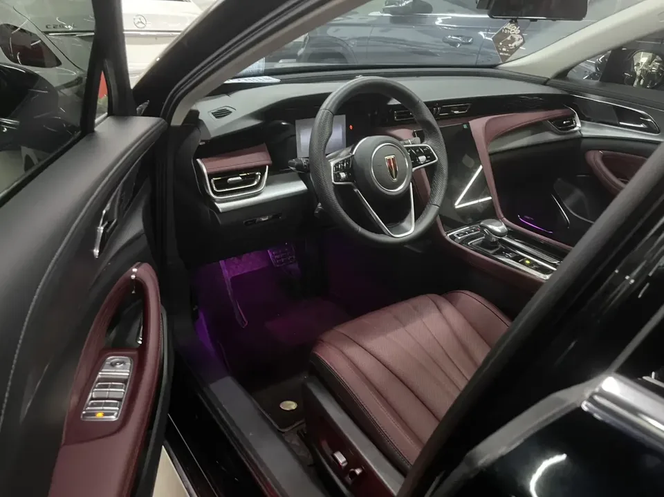 Hongqi H5 Hongqi H5 2024 1.5T DCT Zhilian Qiyun Edition 2024 — thumbnail 4