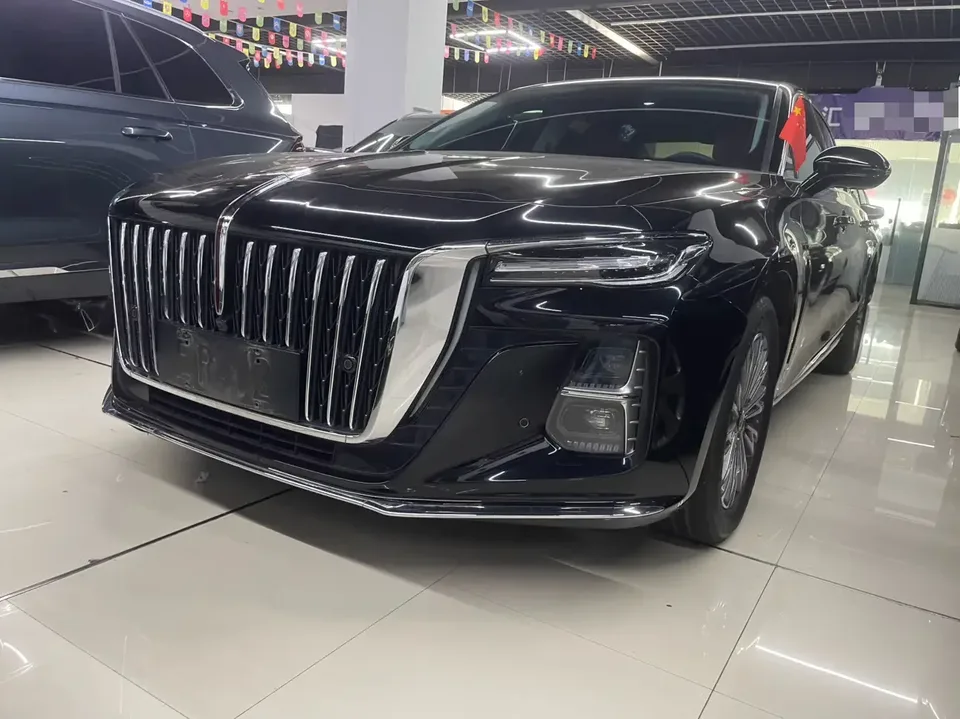 Hongqi H5 Hongqi H5 2024 1.5T DCT Zhilian Qiyun Edition 2024 — photo 1, buy with delivery to Moscow