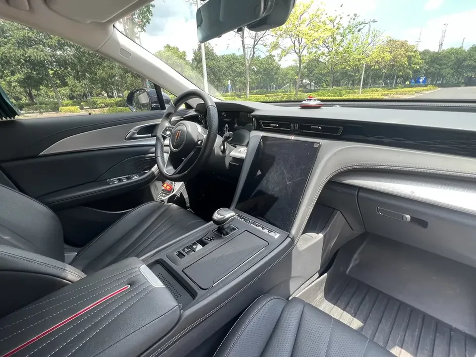 Hongqi H5 Hongqi H5 2023 1.5T DCT Zhilian Qiyue Edition 2022 — thumbnail 3
