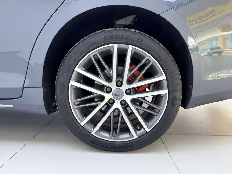 Geely Preface Xing Rui 2023 2.0T Premium 2024 — thumbnail 3