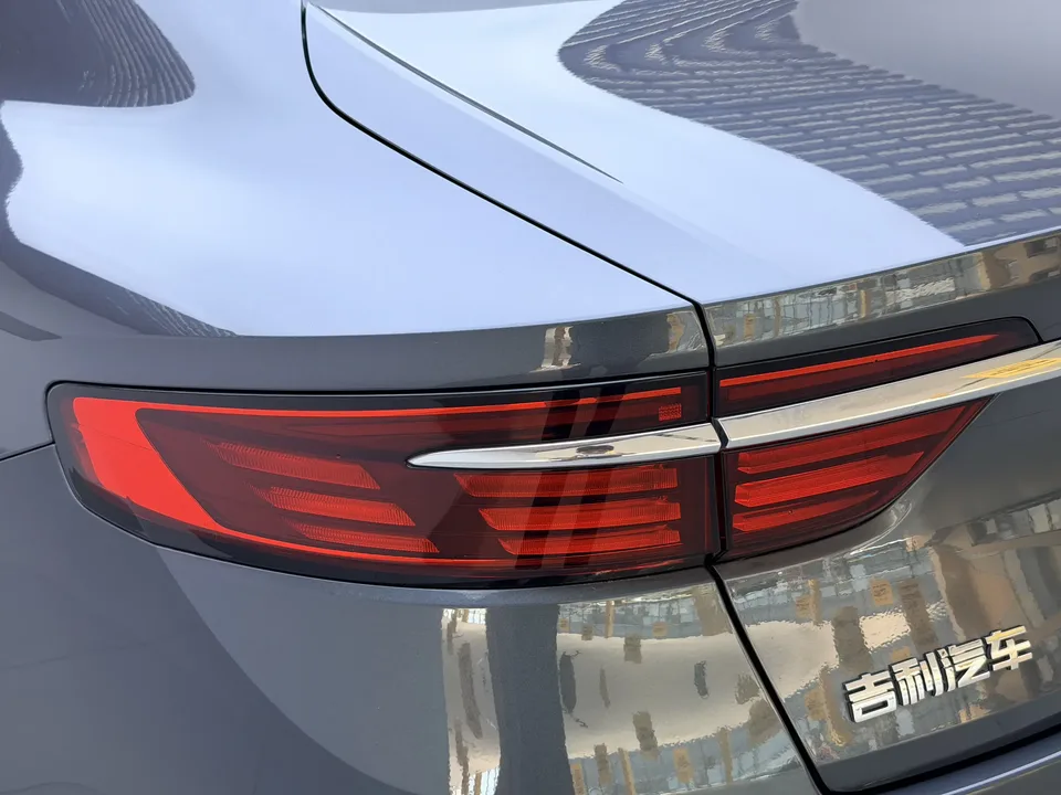 Geely Preface Xing Rui 2023 2.0T Premium 2024 — thumbnail 4