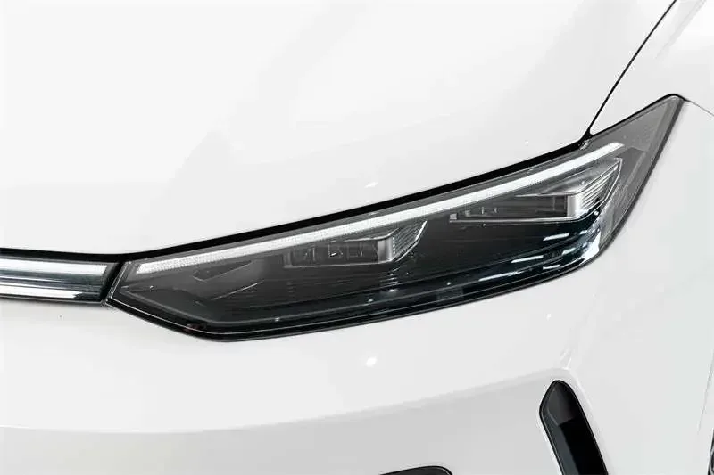 Volkswagen Lavida Lavida 2026 Pro 300TSI Smart Edition 2026 — thumbnail 2