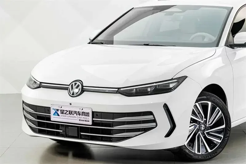 Volkswagen Lavida Lavida 2026 Pro 300TSI Smart Edition 2026 — thumbnail 4