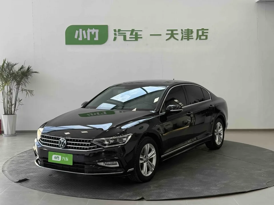 Volkswagen Magotan Magotan 2023 2 millionth anniversary edition 280TSI DSG comfort model 2024 — фото 1, купить с доставкой в Москву