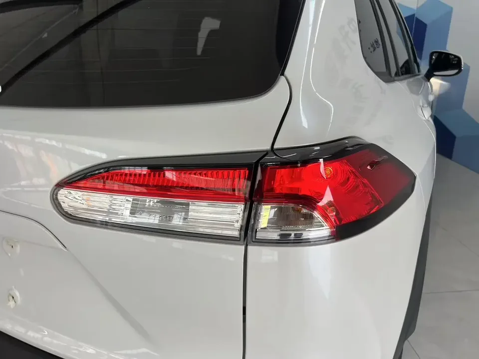 Toyota CorollaCross Corolla Sharp 2024 2.0L CVT Pioneer Edition 2025 — thumbnail 2