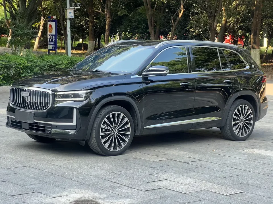 Geely Monjaro Xingyue L 2024 Hybrid 1.5T Tiangong Edition 2024 — photo 1, buy with delivery to Moscow