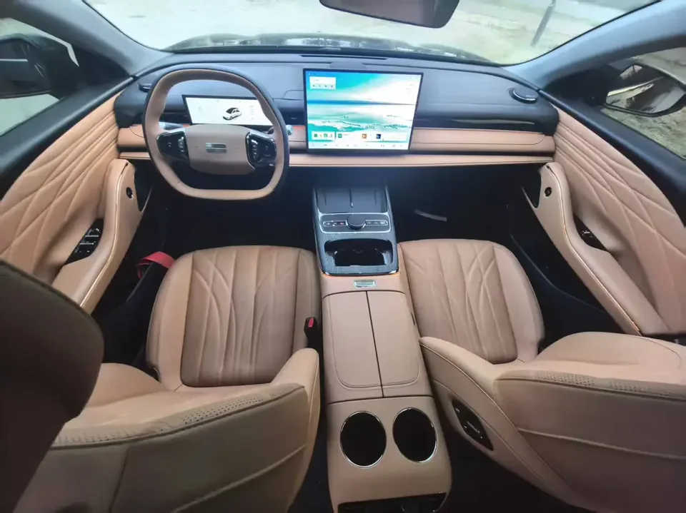 Geely Galaxy Star 8 PHEV Galaxy Star 8 PHEV 2025 130km EM-i Premium Edition 2025 — thumbnail 3