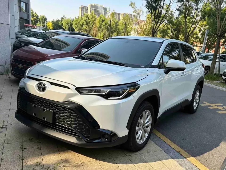Toyota Frontlander Fenglanda 2024 2.0L CVT Elite Edition 2025 — photo 1, buy with delivery to Moscow