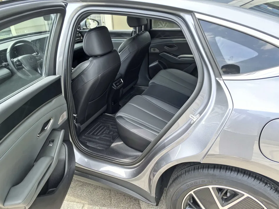 BYD Qin L DM Qin L DM 2025 DM-i 120KM Intelligent Driving Edition 2025 — thumbnail 3
