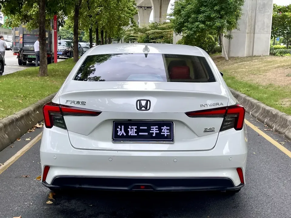 Honda Integra Style 2023 240TURBO CVT Tech Edition 2022 — thumbnail 2
