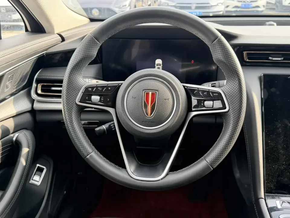 Hongqi H5 Hongqi H5 2023 1.5T DCT Zhilian Qiyue Edition 2023 — thumbnail 4