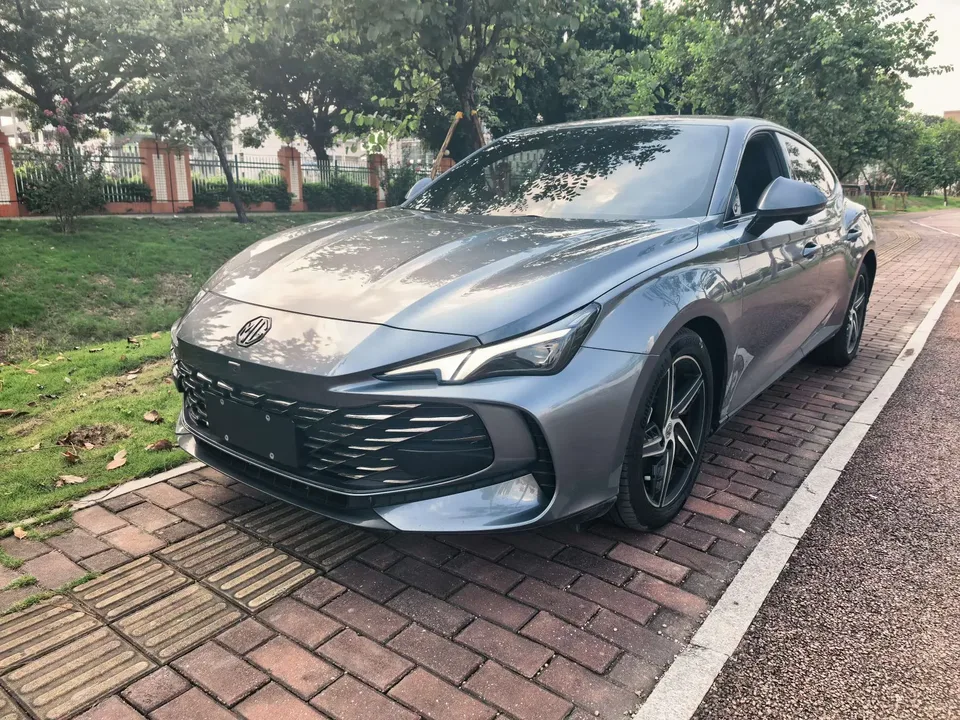 MG 7 MG7 2023 1.5T DCT Comfort Edition 2023 — фото 1, купить с доставкой в Москву