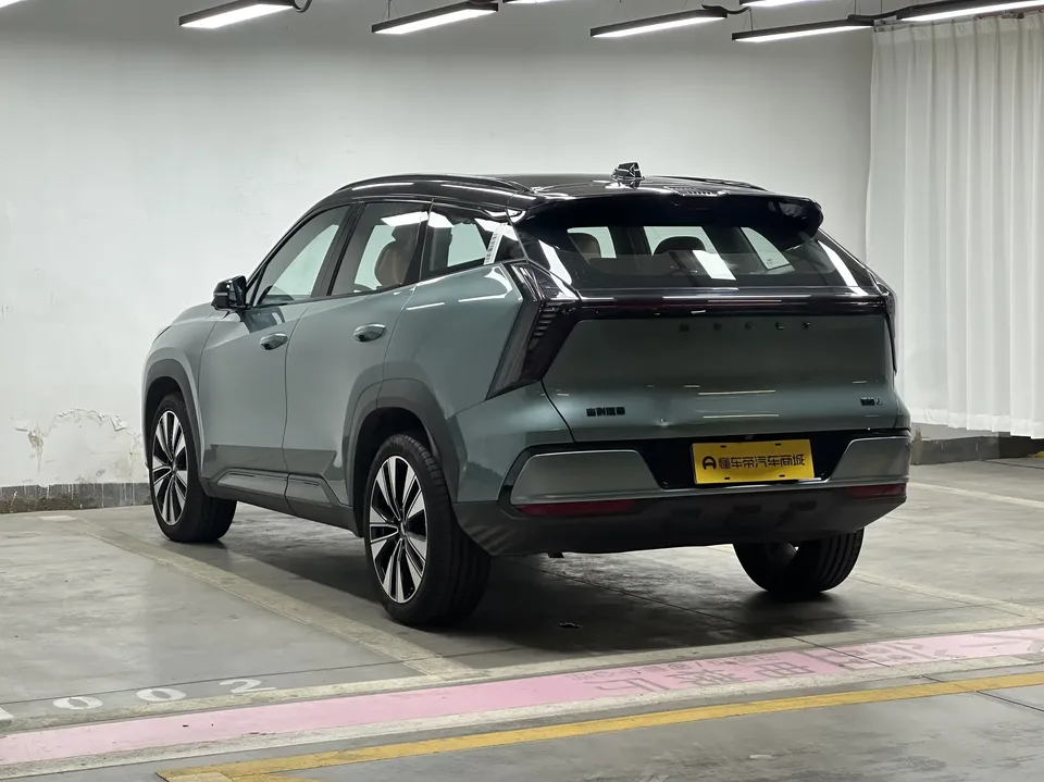 Geely Atlas L Boyue L 2025 The fourth generation 1.5TD DCT Jinxiu 2025 — thumbnail 2