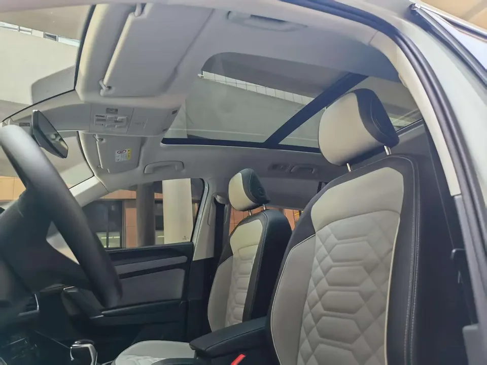 Volkswagen Tayron Tanyue 2023 280TSI 2WD Luxury Plus Advanced Edition 2023 — thumbnail 5