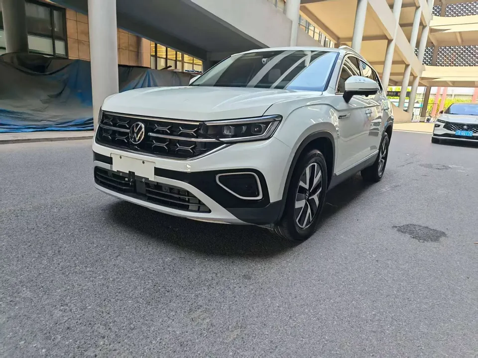 Volkswagen Tayron Tanyue 2023 280TSI 2WD Luxury Plus Advanced Edition 2023 — photo 1, buy with delivery to Moscow