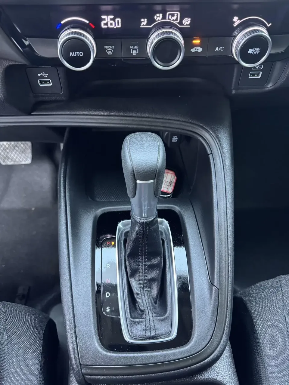Honda WR-V HondaXR-V 2023 1.5L CVT Hot Edition 2024 — миниатюра 4